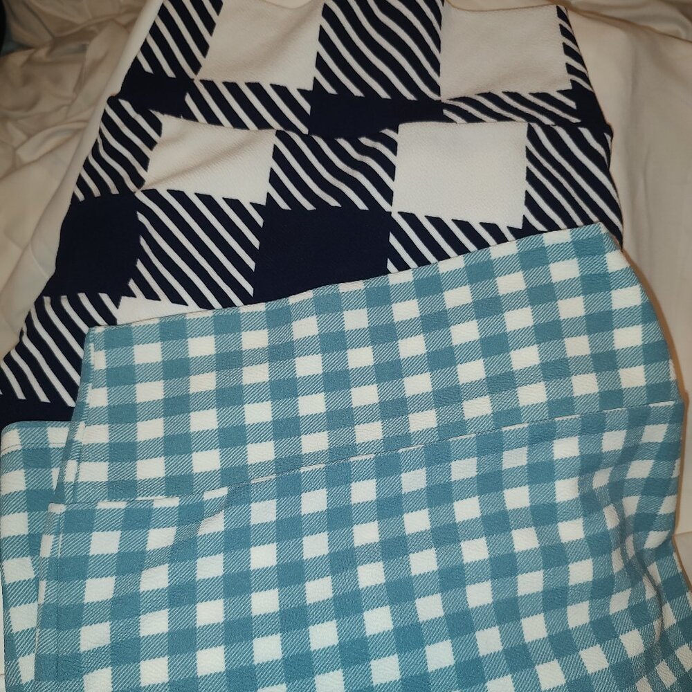Set of 2 LULAROE pencil skirts